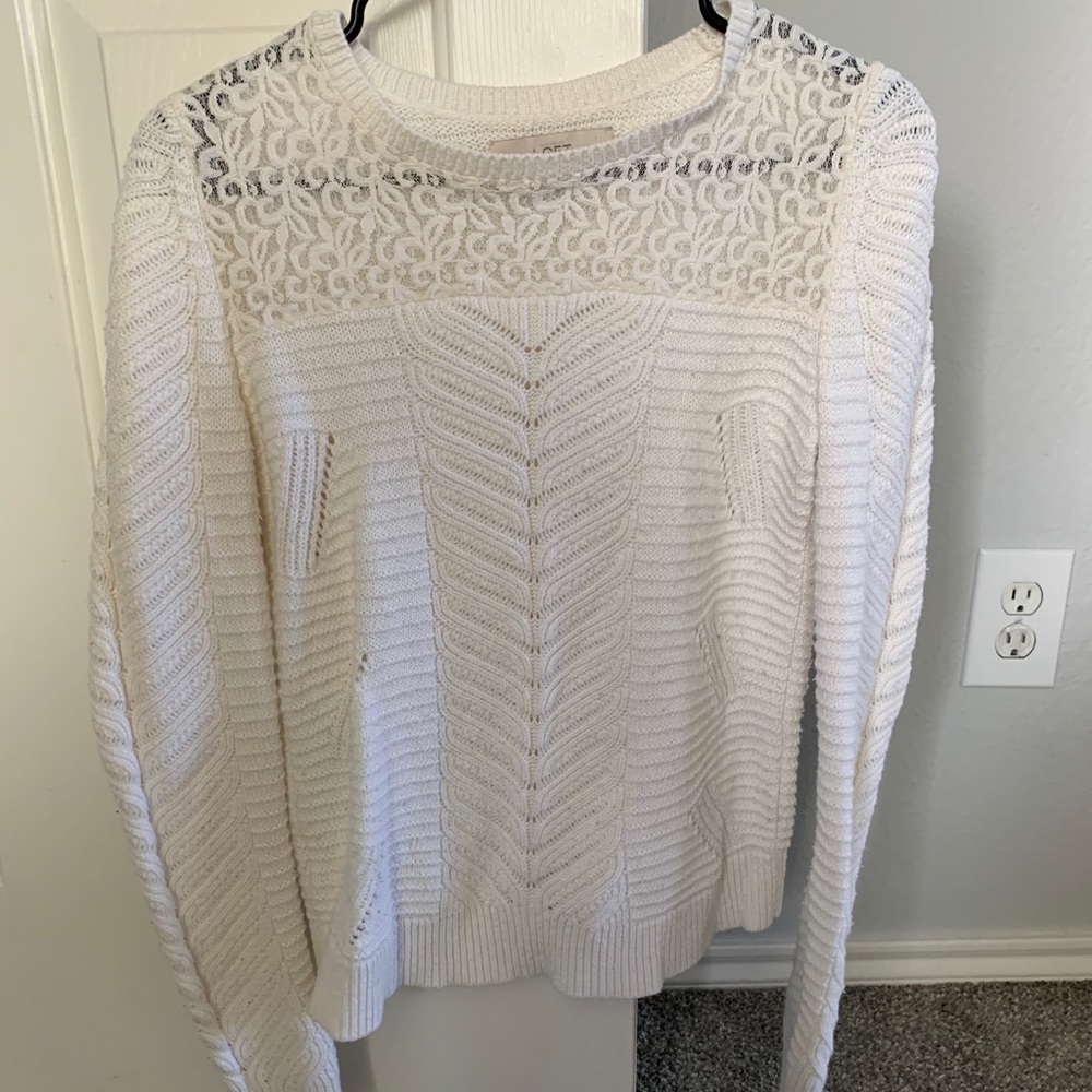 Sweater lace